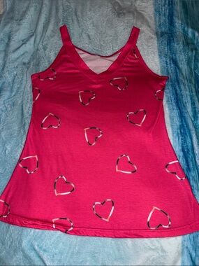 Women's Pink Heart Print V-Neck Tank Top